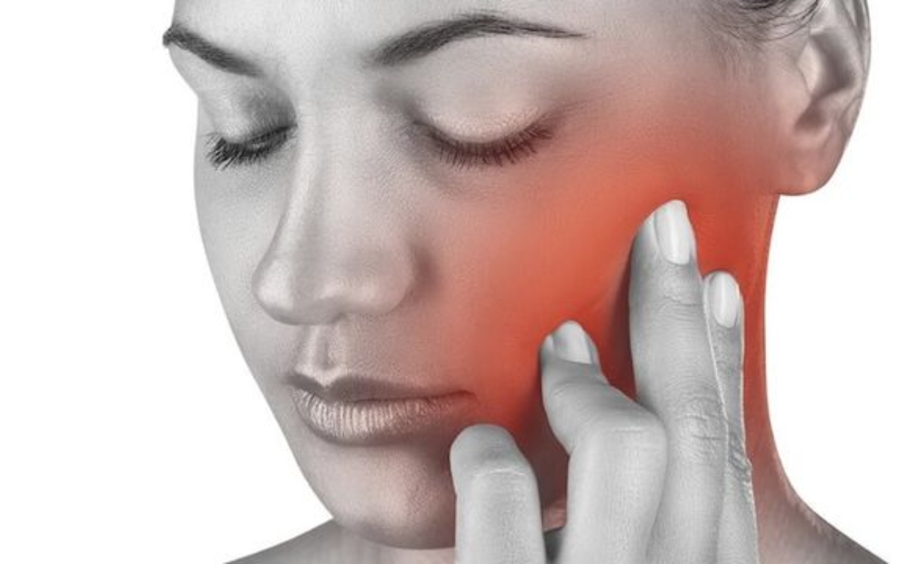TMJ Pain Relief: At-Home Remedies vs. Professional Treatment